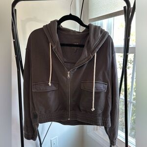 Aerie Cropped Grey Sweatshirt with Pockets